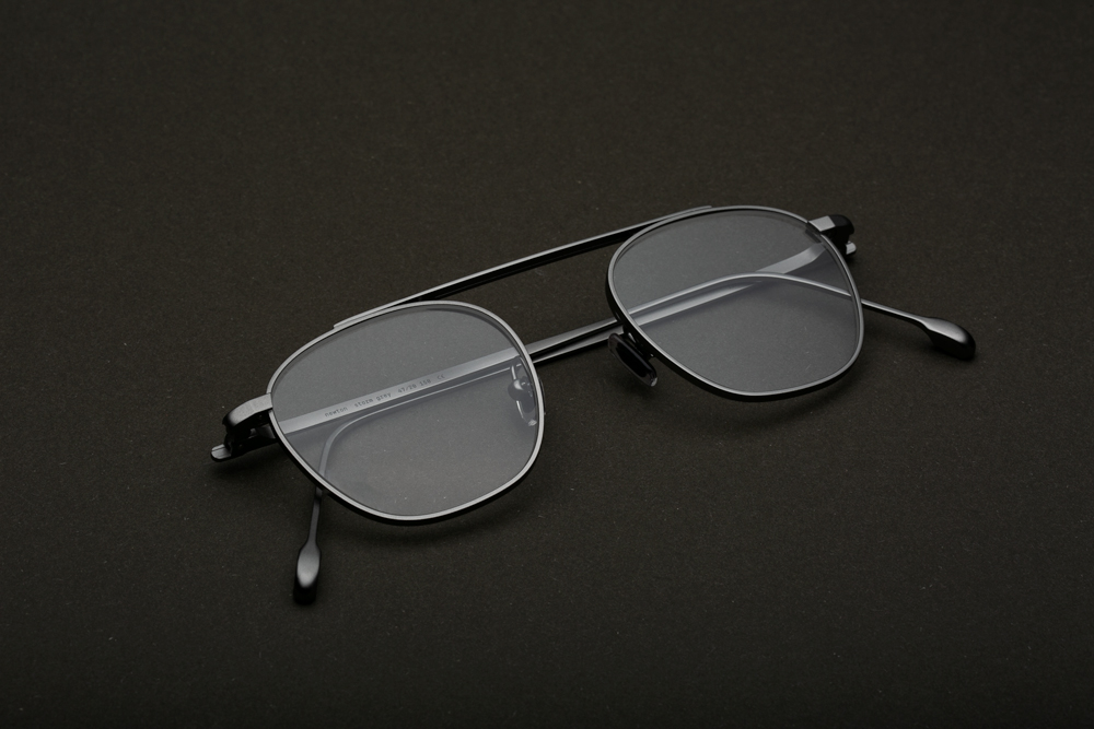 newton 47 back to black clear | lazare studio